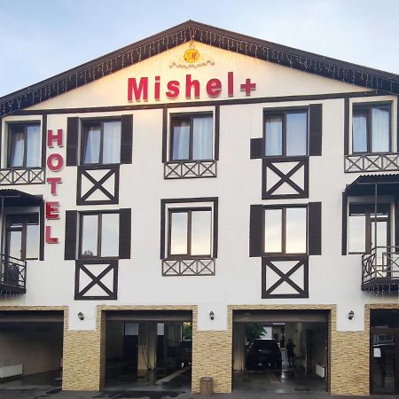 Mishel Plus Hotel Kharkiv Eksteriør billede