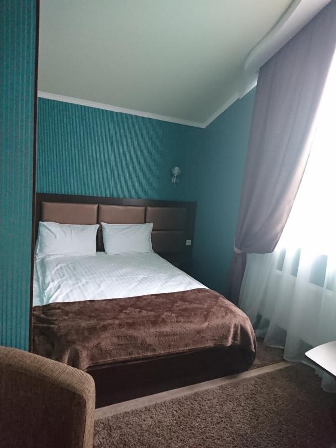 Mishel Plus Hotel Kharkiv Eksteriør billede