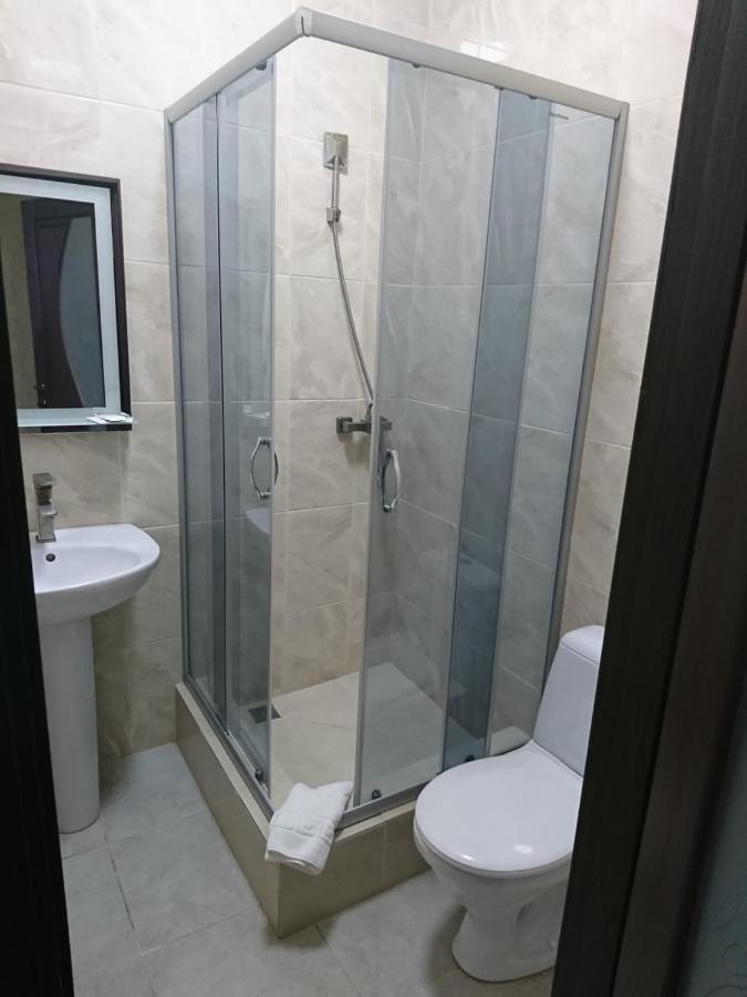 Mishel Plus Hotel Kharkiv Eksteriør billede