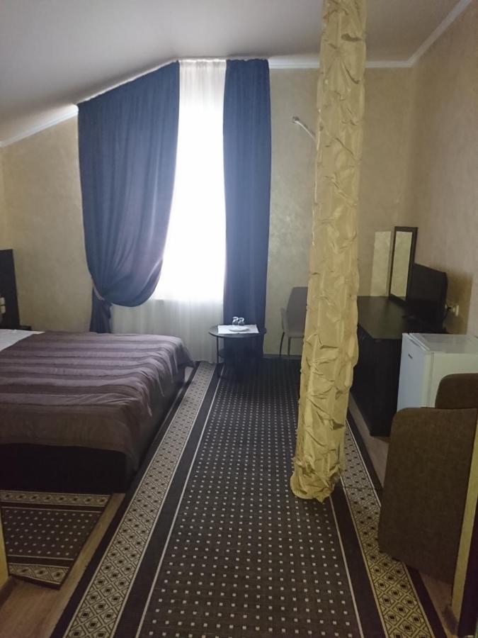 Mishel Plus Hotel Kharkiv Eksteriør billede