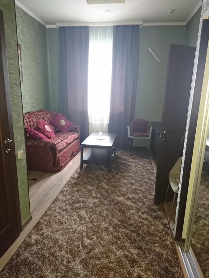 Mishel Plus Hotel Kharkiv Eksteriør billede