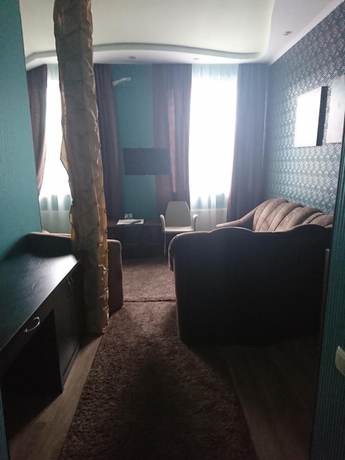 Mishel Plus Hotel Kharkiv Eksteriør billede